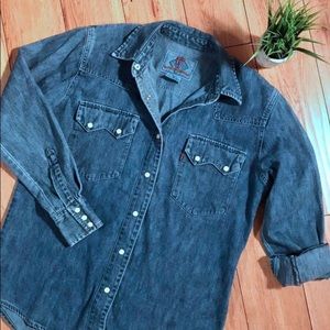 Levi’s Vintage Classic Western Long Sleeve Shirt